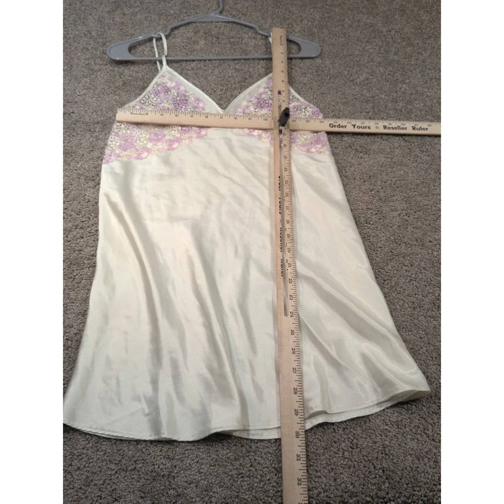 Vera A Sense of Style Ivory Satin Lace Chemise Nightgown Lavender Purple Large - Picture 3 of 7